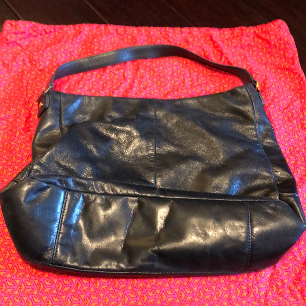 Tory Burch Black Handbag with Dustbag - Picture 2 of 11